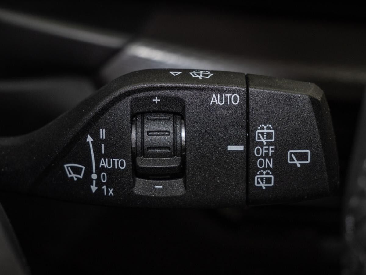 BMW 330 i xDrive Touring LAGERWAGENAKTION BMW 330 i xDrive Touring LAGERWAGENAKTION