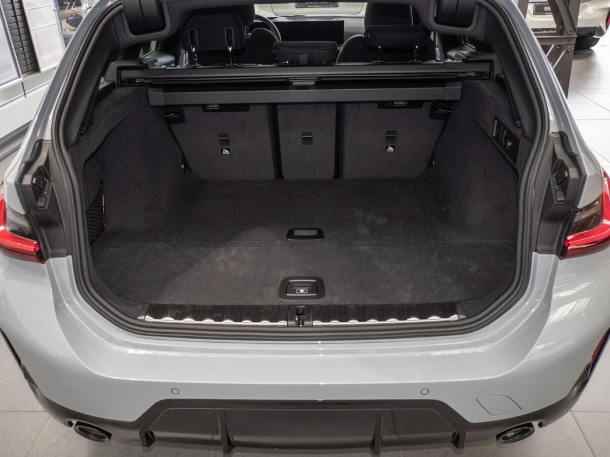 BMW 330 i xDrive Touring LAGERWAGENAKTION BMW 330 i xDrive Touring LAGERWAGENAKTION