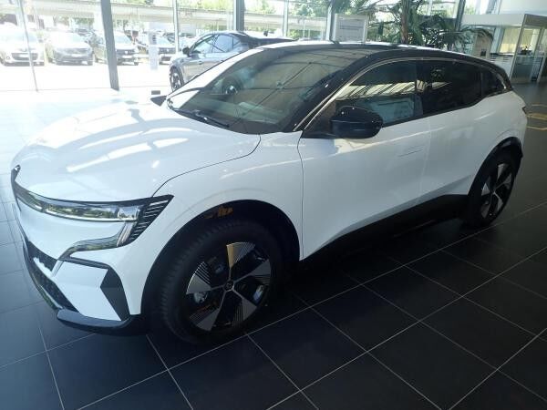 Renault Megane E-Tech Techno 220 Comfort Range