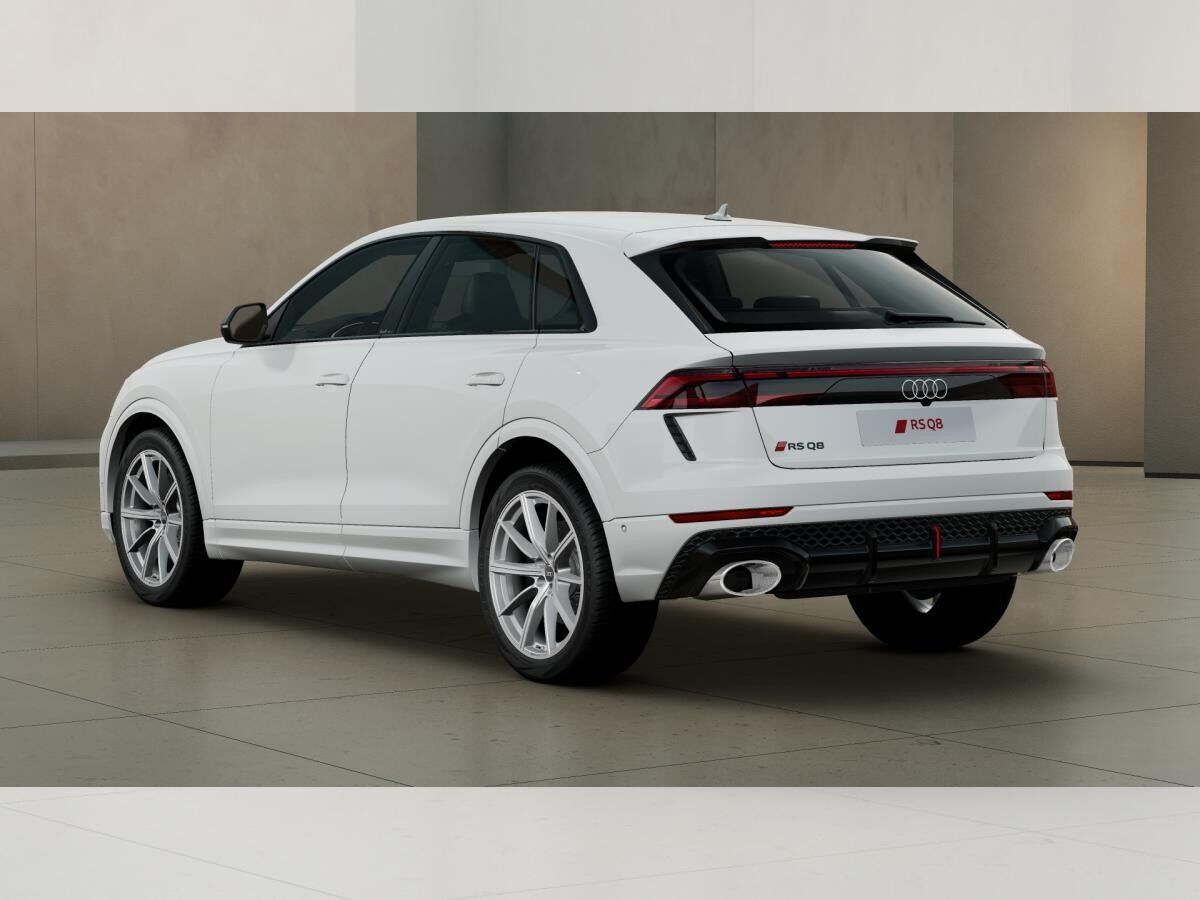 Audi RS Q8 PERFORMANCE  640 PS - LETZTER V8 || HOT DEAL || LIMITIERTE AKTION ||