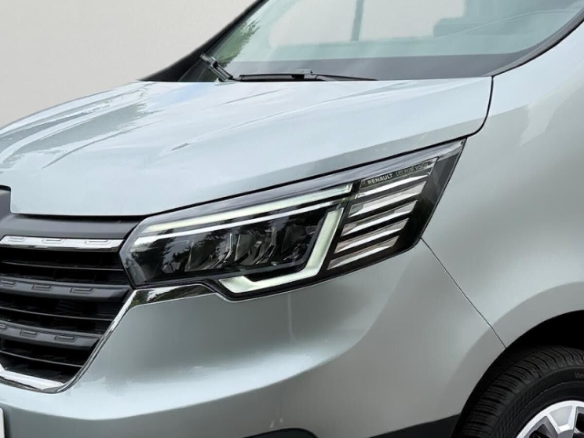 Renault Trafic ‼️🤑SORTIMO-REGAL-INSIDE🤑‼️Kasten Komfort L2H1 3,1t Blue dCi 130 *AHK,NAVI,KAMERA* 🚨SORTIMO-INSIDE🚨