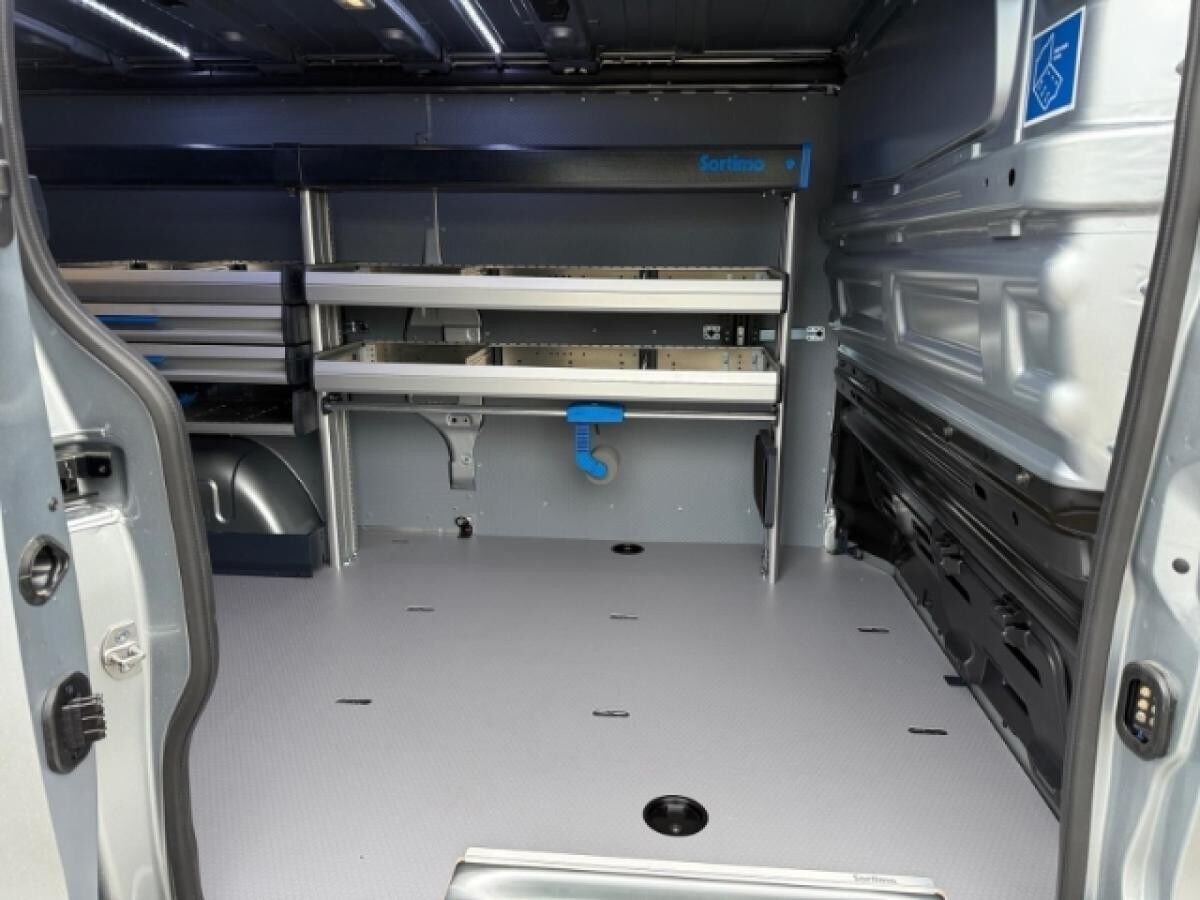 Renault Trafic ‼️🤑SORTIMO-REGAL-INSIDE🤑‼️Kasten Komfort L2H1 3,1t Blue dCi 130 *AHK,NAVI,KAMERA* 🚨SORTIMO-INSIDE🚨