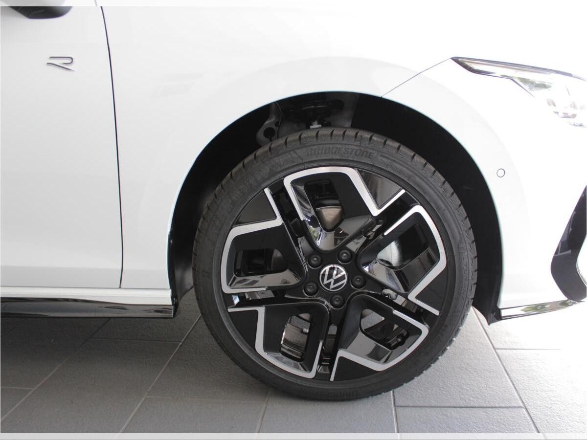 Volkswagen Golf R-Line 1.5 eTSI Side Assist LED Plus Scheinwerfer