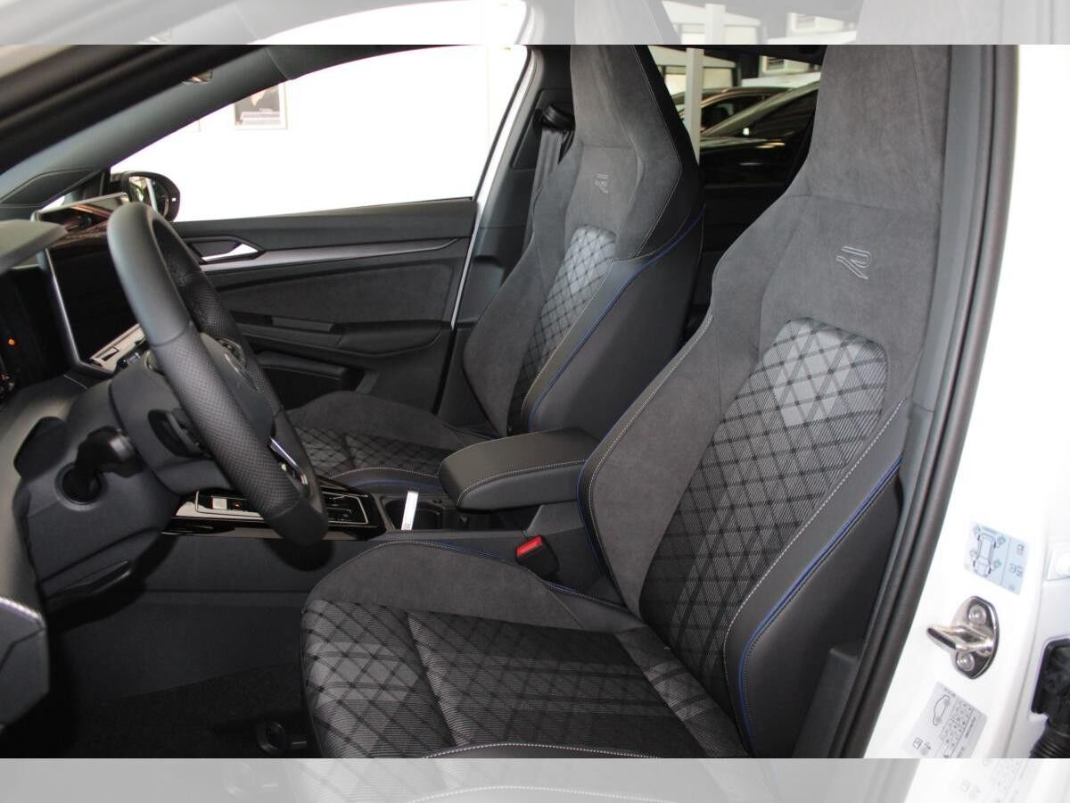 Volkswagen Golf R-Line 1.5 eTSI Side Assist LED Plus Scheinwerfer