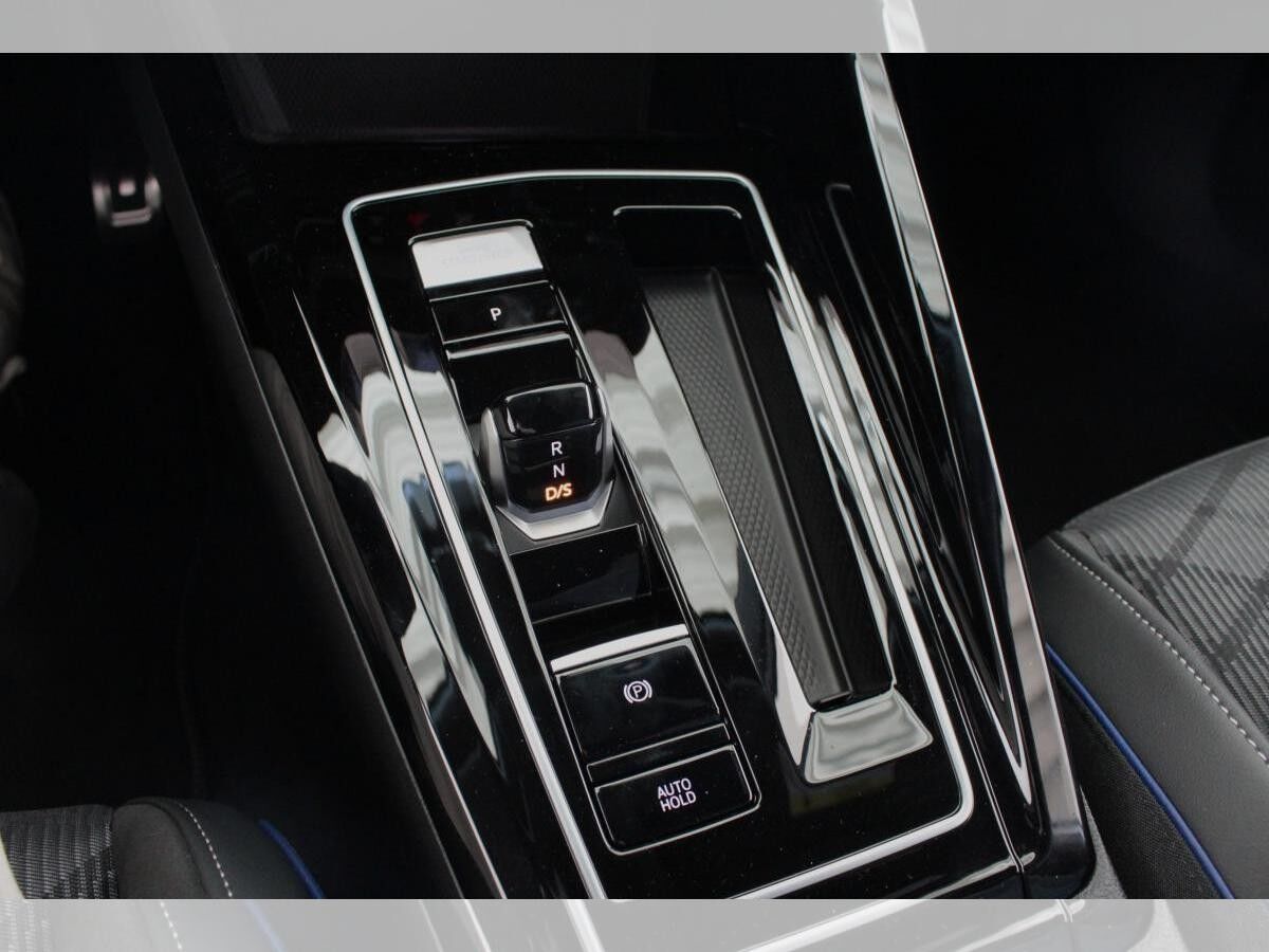 Volkswagen Golf R-Line 1.5 eTSI Side Assist LED Plus Scheinwerfer