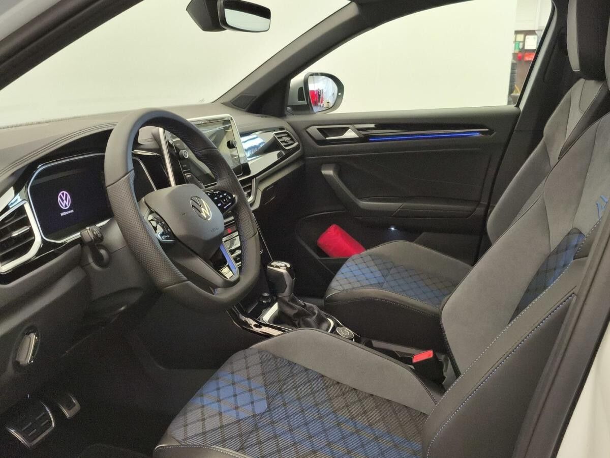 Volkswagen T-Roc R 2.0 l TSI 4MOTION DSG Volkswagen T-Roc R 2.0 l TSI 4MOTION DSG