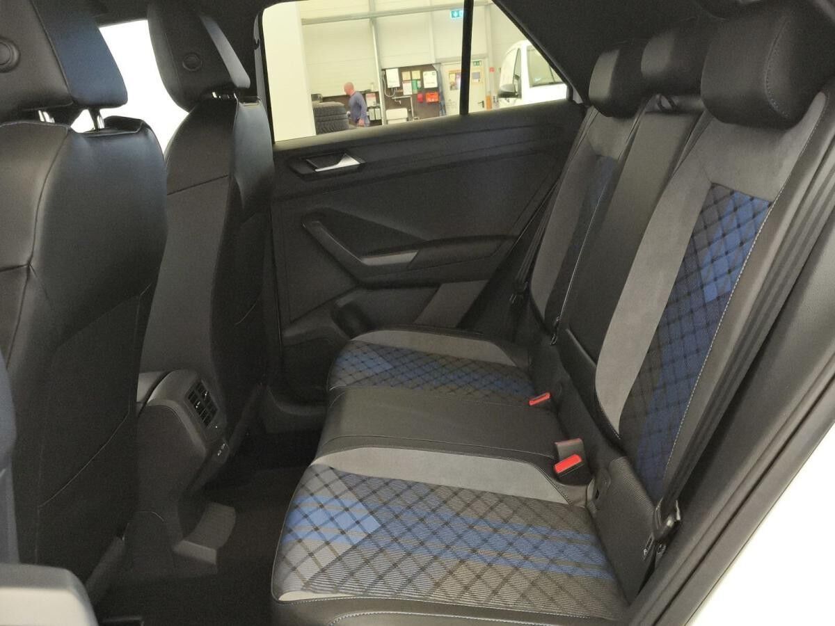 Volkswagen T-Roc R 2.0 l TSI 4MOTION DSG Volkswagen T-Roc R 2.0 l TSI 4MOTION DSG