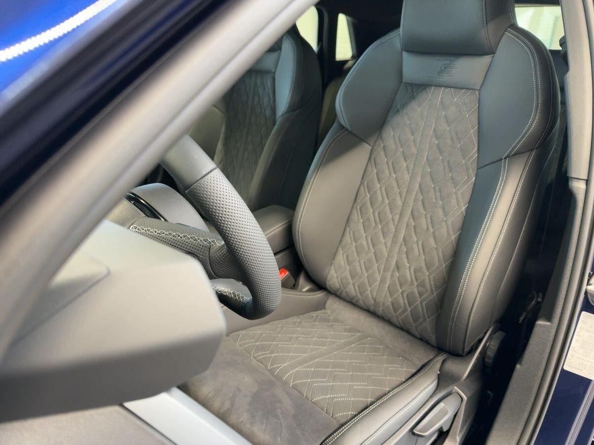 Audi A3 Sportback 35 TDI S line Kamera AHK LED ACC Teilleder