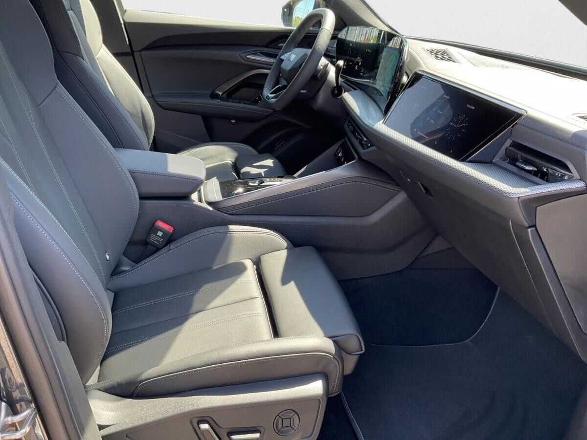 Audi Q5 Sportback TDI quattro S line 360° HuD Luftfed Audi Q5 Sportback TDI quattro S line 360° HuD Luftfed