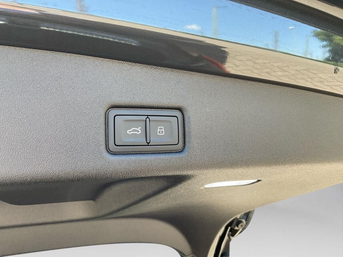 Audi Q5 Sportback TDI quattro S line 360° HuD Luftfed Audi Q5 Sportback TDI quattro S line 360° HuD Luftfed