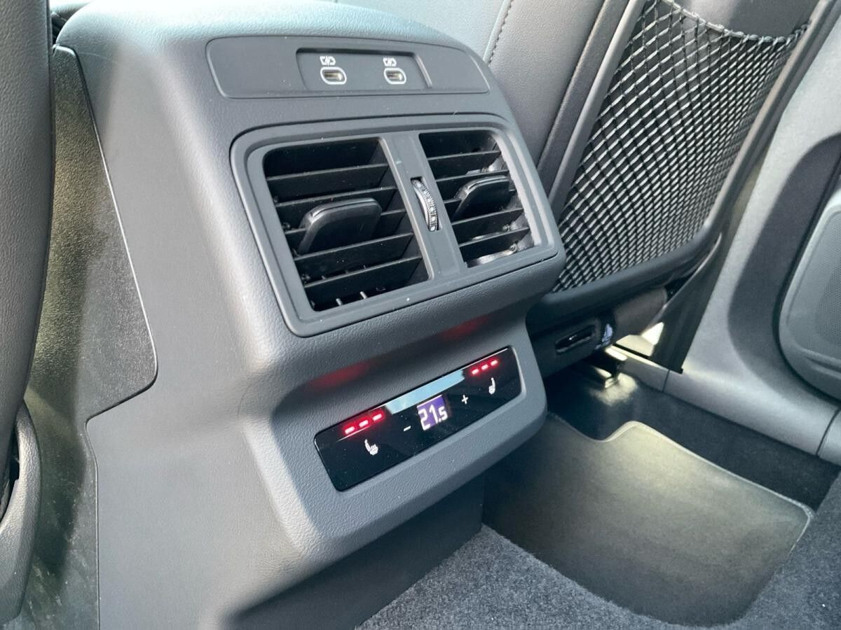 Audi Q5 Sportback TDI quattro S line 360° HuD Luftfed Audi Q5 Sportback TDI quattro S line 360° HuD Luftfed