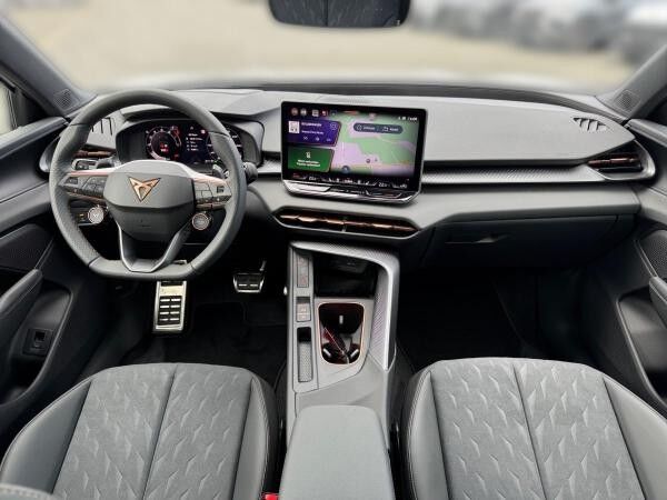 Cupra Terramar 1.5 eTSI DSG Pano AHK Sennheiser 20'' HUD