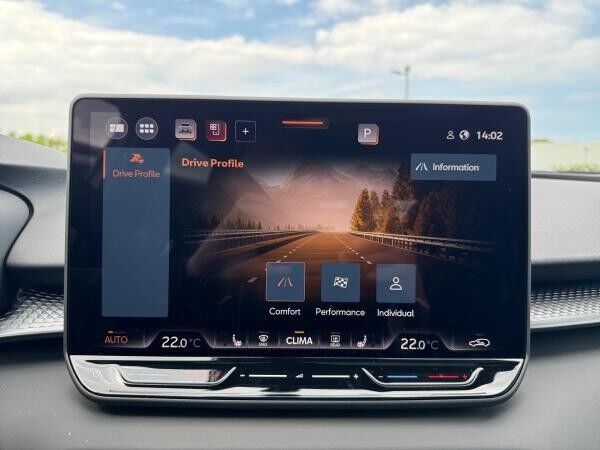 Cupra Terramar 1.5 eTSI DSG Pano AHK Sennheiser 20'' HUD