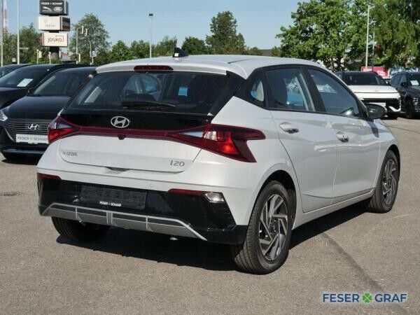 Hyundai i20 TREND & KOMFORT DCT NAVI CAM SHZ LHZ CARPLAY