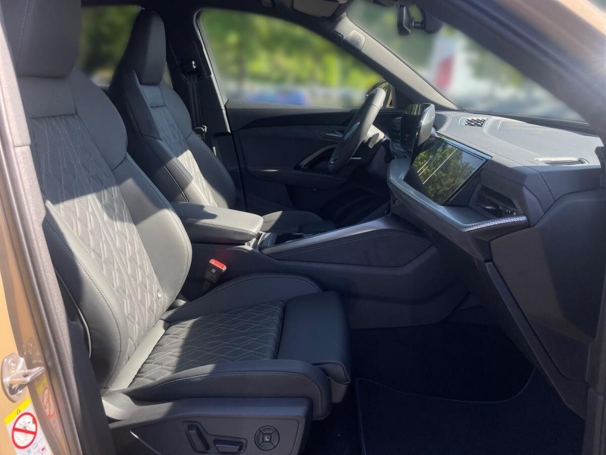 Audi SQ5 Sportback TFSI S tronic quattro Tech Pro Pano Interieur S mit Sportsitzen