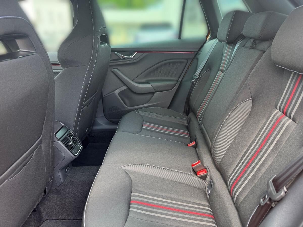 Skoda Kamiq Monte Carlo 1,5 TSI DSG ACC SHZ AHK NAVI *SOFORT VERFÜGBAR*