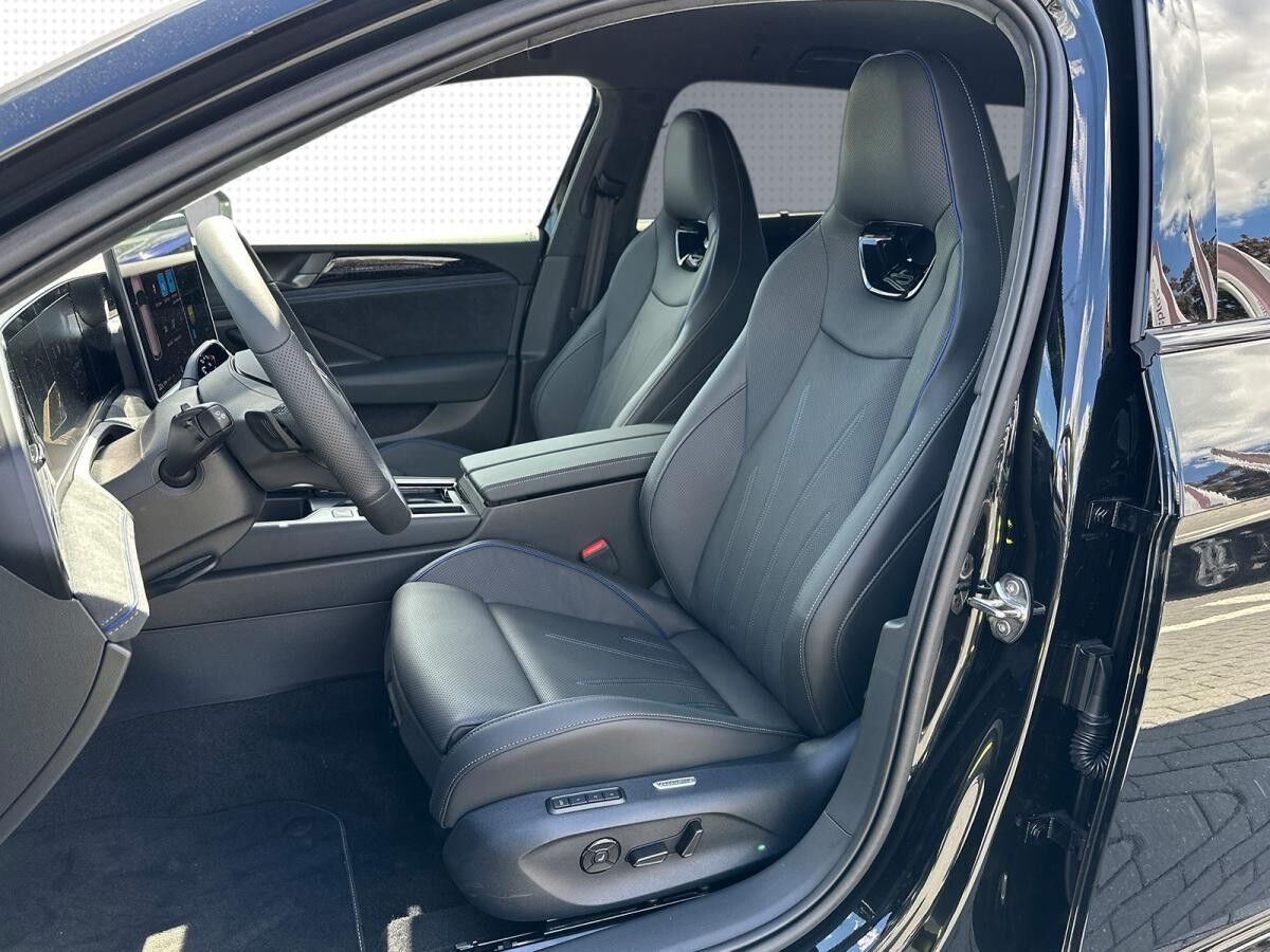 Volkswagen Passat R-Line 2,0 TDI SCR 4MOTION  HK IQ DRIVE AHK