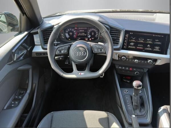 Audi A1 Sportback S line 30 TFSI S-tronic LED + KAMERA + INTERFACE + SHZ