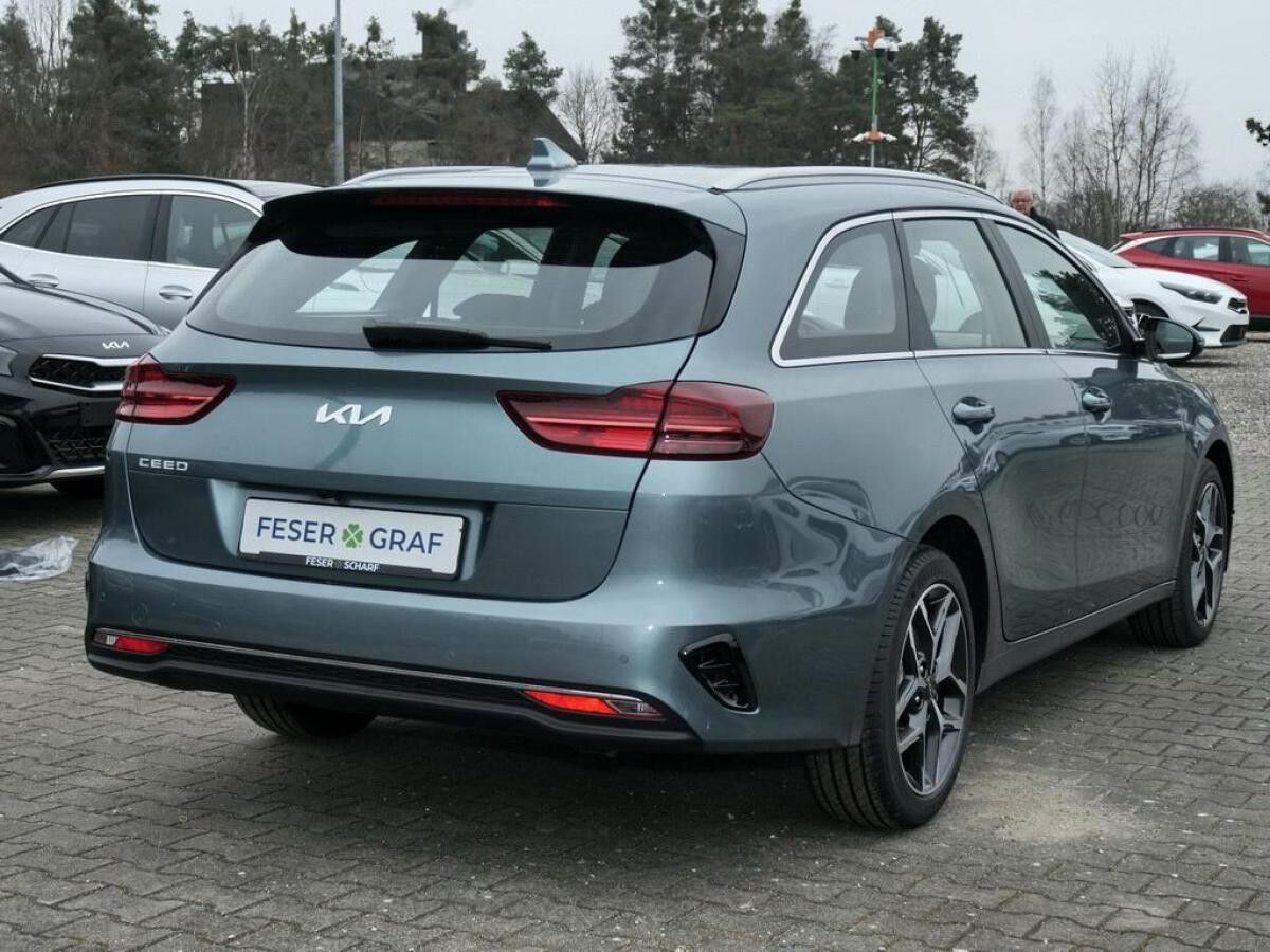 Kia Ceed SW Ceed Sportswagon 1.5T ULTIMATE STYLE JBL