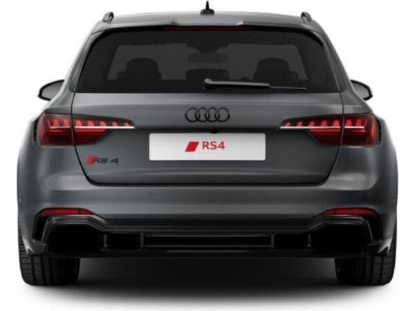 Audi RS4 Avant RS-SPORTABGASANLAGE*PANO*B&O*ACC*360°