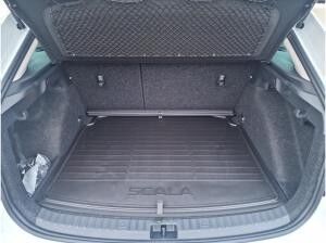 Skoda Scala 1.0 TSI Selection ACC SpurH LED Navi