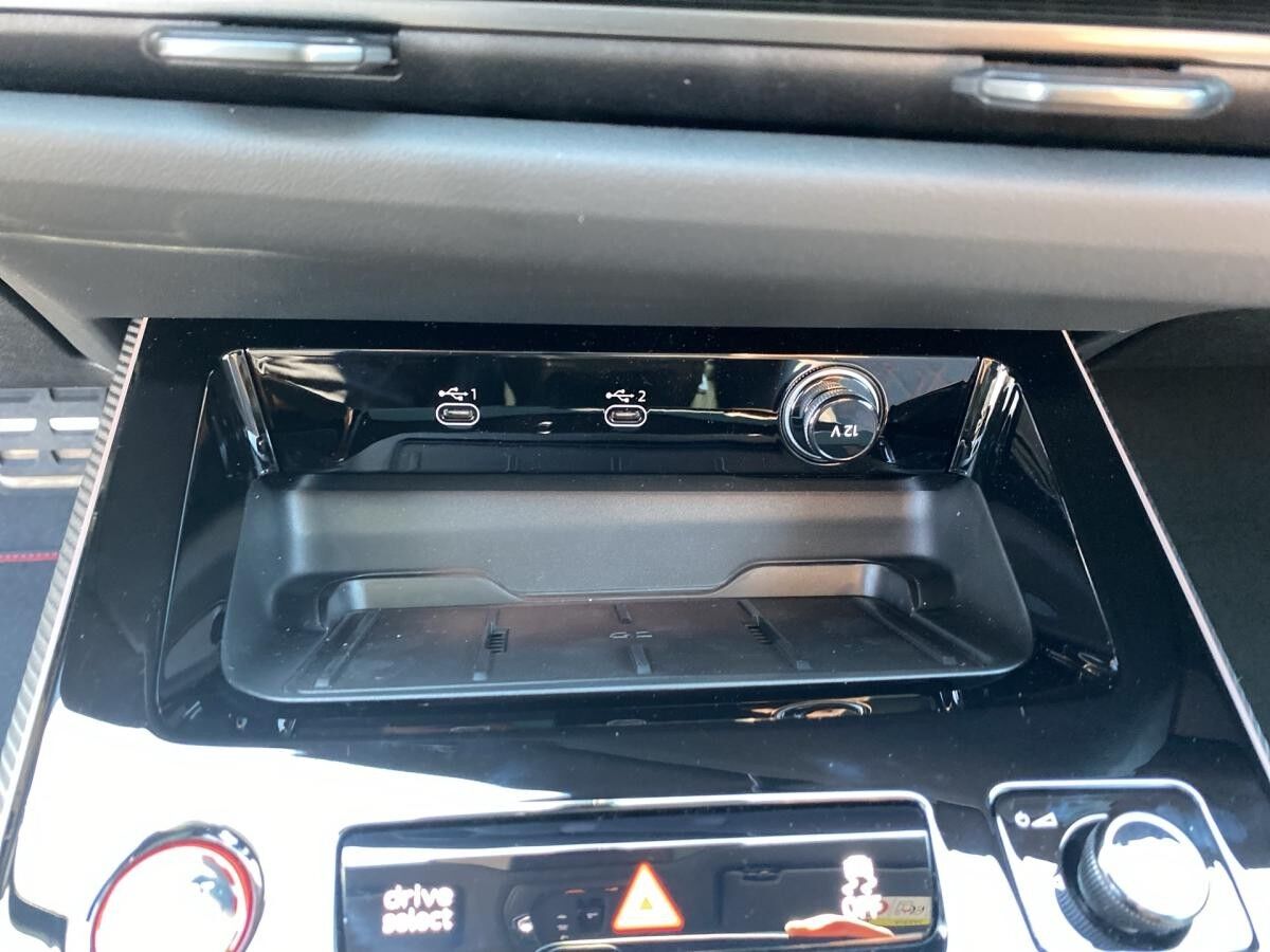 Audi A6 Avant TFSI qu. S tr. Luft PANO HUD Matrix 21