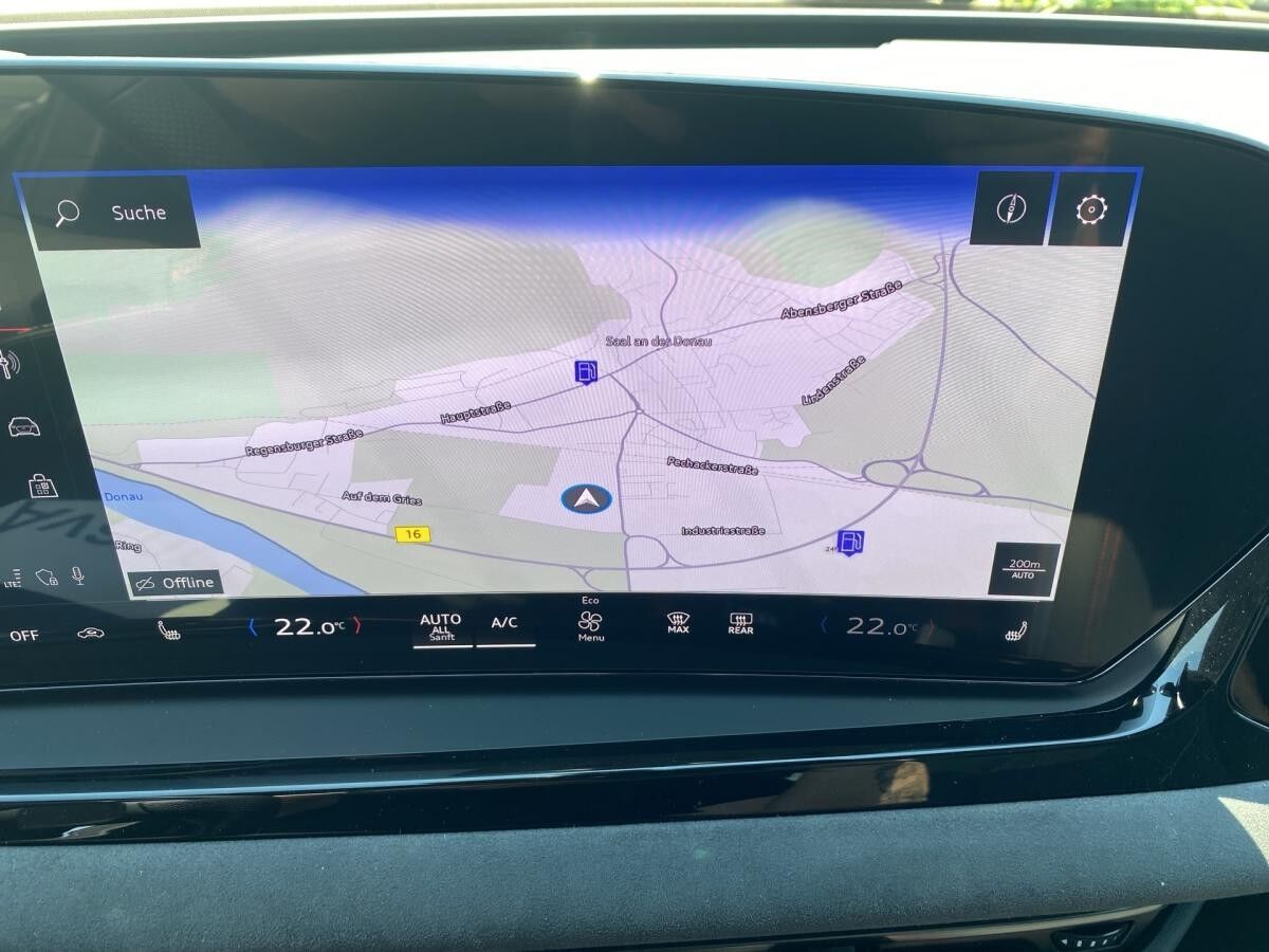 Audi A6 Avant TFSI qu. S tr. Luft PANO HUD Matrix 21