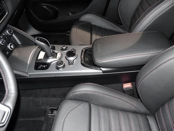 Alfa Romeo Stelvio ⚡INTENSA⚡Glasschiebedach ⚡