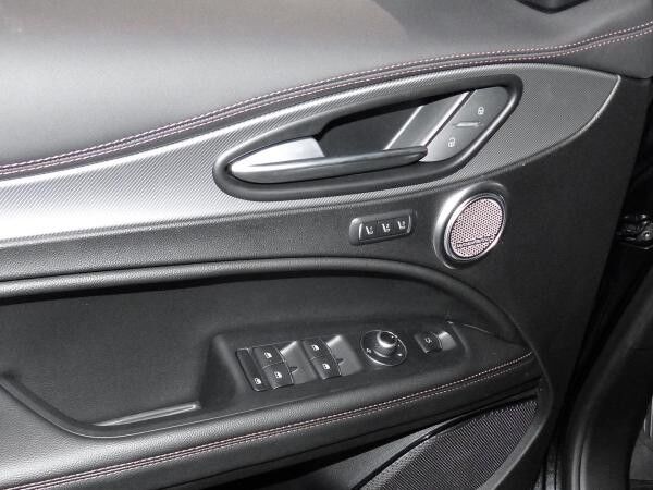 Alfa Romeo Stelvio ⚡INTENSA⚡Glasschiebedach ⚡