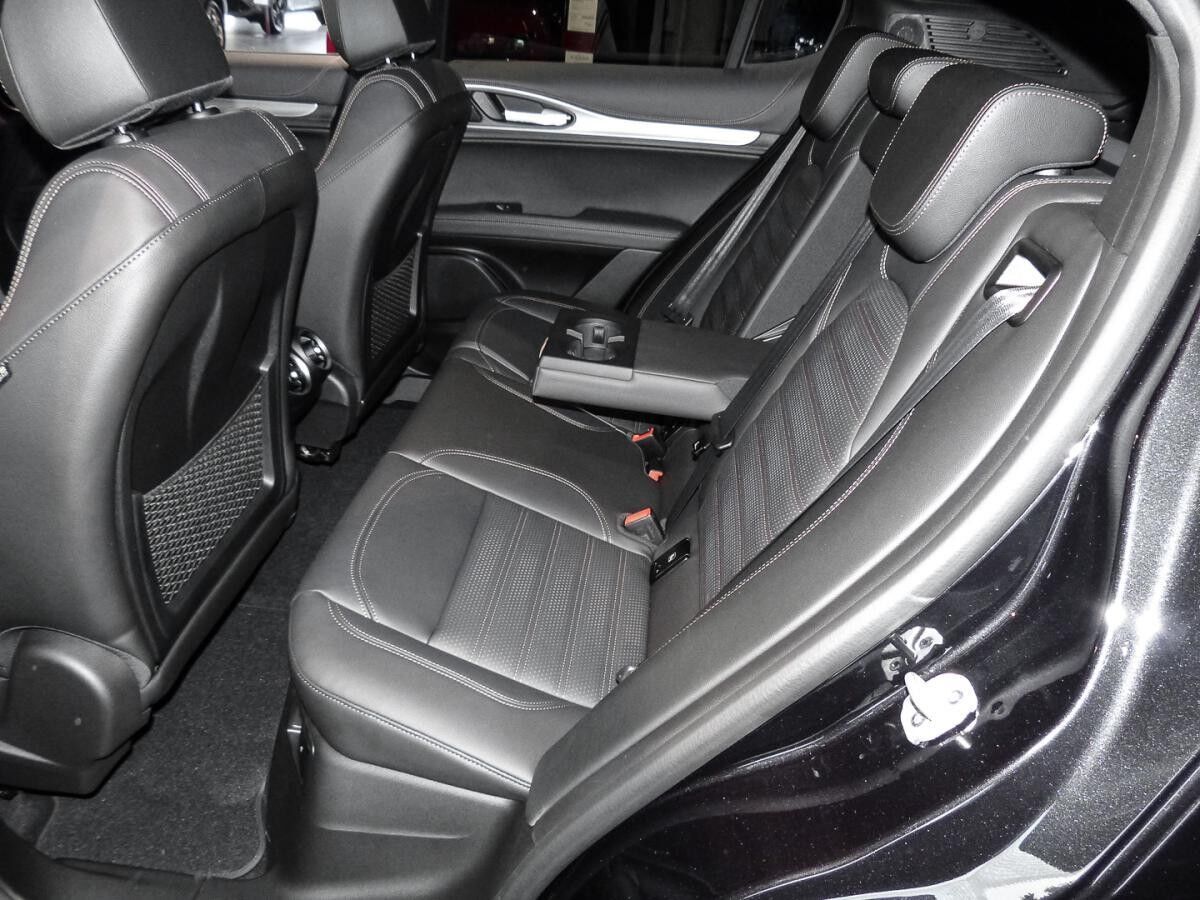 Alfa Romeo Stelvio ⚡INTENSA⚡Glasschiebedach ⚡