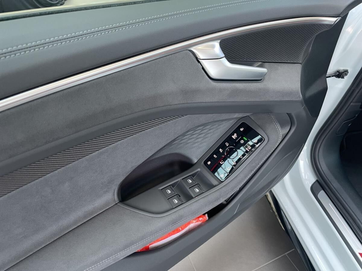 Audi A6 Avant TDI quattro S line Matrix 360° Kamera