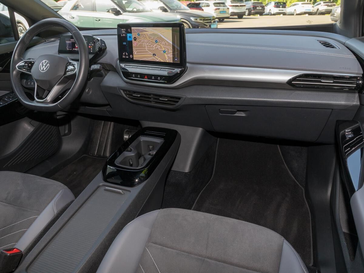 Volkswagen ID.5 Pro mit Infotainment-Paket AHK REARVIEW KEYLESS LED-MATRIX ACC