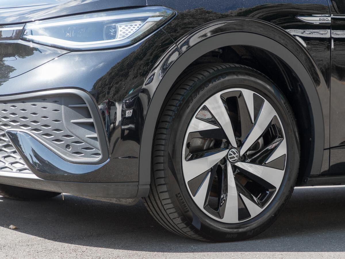 Volkswagen ID.5 Pro mit Infotainment-Paket AHK REARVIEW KEYLESS LED-MATRIX ACC