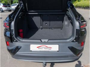 Volkswagen ID.5 Pro mit Infotainment-Paket AHK REARVIEW KEYLESS LED-MATRIX ACC