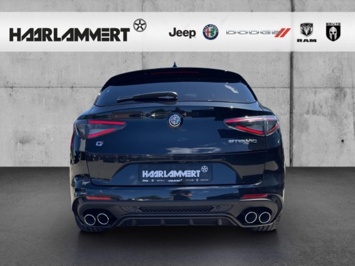 Alfa Romeo Stelvio Quadrifoglio Q4 2.9 PDC+KAMERA+LEDER+SHZ+CARPLAY