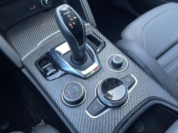 Alfa Romeo Stelvio Quadrifoglio Evoluzione+AKRAPOVIC+21''+CARPLAY