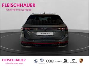 Volkswagen Passat Variant R-Line TDI 150 PS DSG AHK Navi AHK Black Style