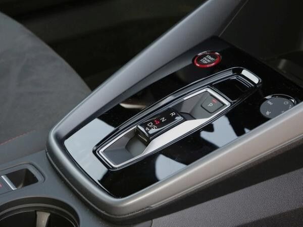Audi S3 Limousine 2.0 TFSI quattro S tronic GWP 5J Gar. FACELIFT NAVI+VC CARBON MATRIX