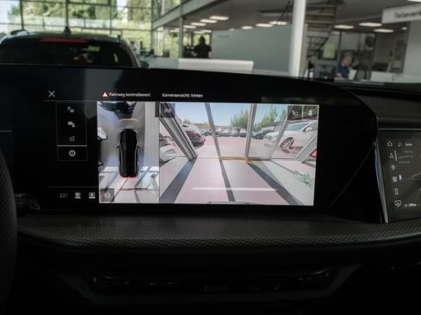 Audi Q5 Sportback TDI Quattro 	 2 x S line ACC Matrix TechPro Navi Luft HuD