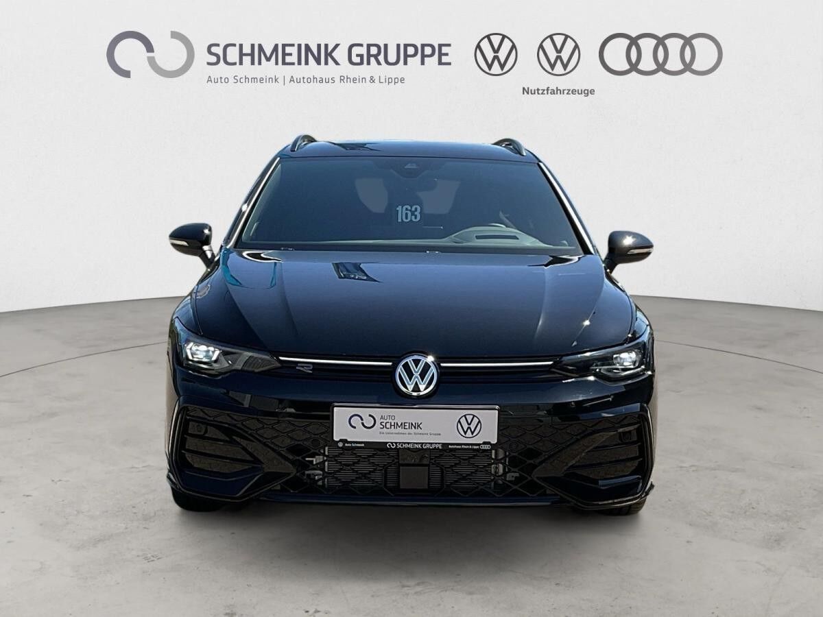 Volkswagen Golf Variant VIII R-Line 2.0 TDI DSG AHK Navi Kamera