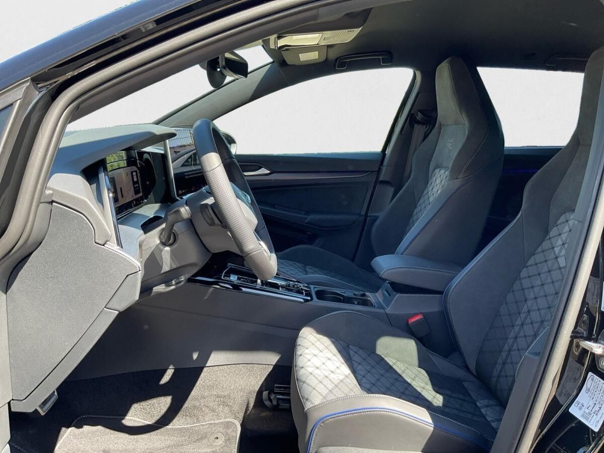 Volkswagen Golf Variant VIII R-Line 2.0 TDI DSG AHK Navi Kamera