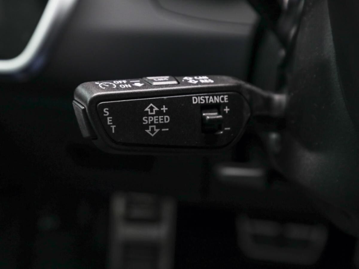 Audi A6 Avant S line Competition 50 TDI AHK B&O HDMatrix