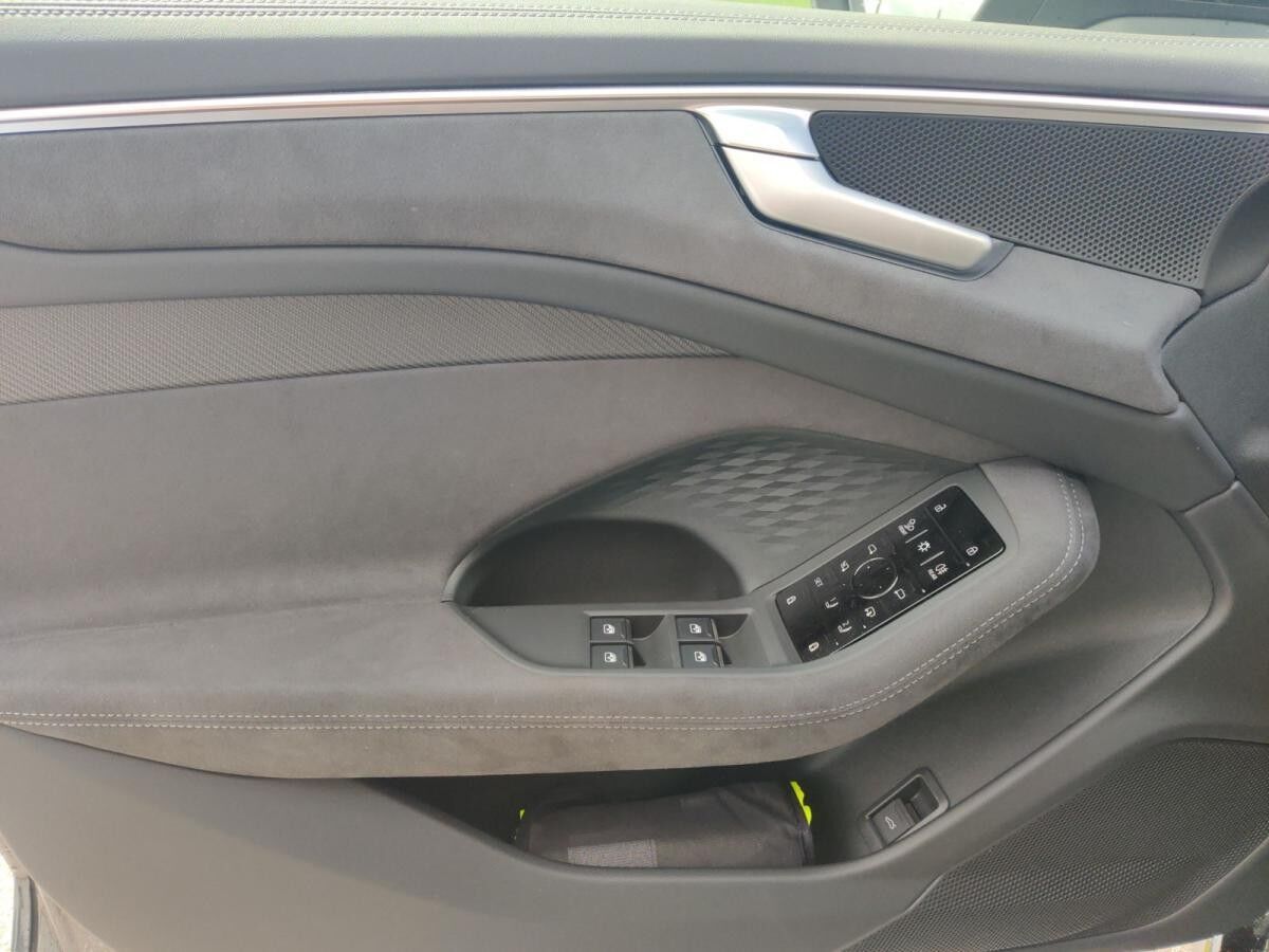 Audi A6 Avant TDI quattro S-Line EditionOne TechPlus 21 ACC