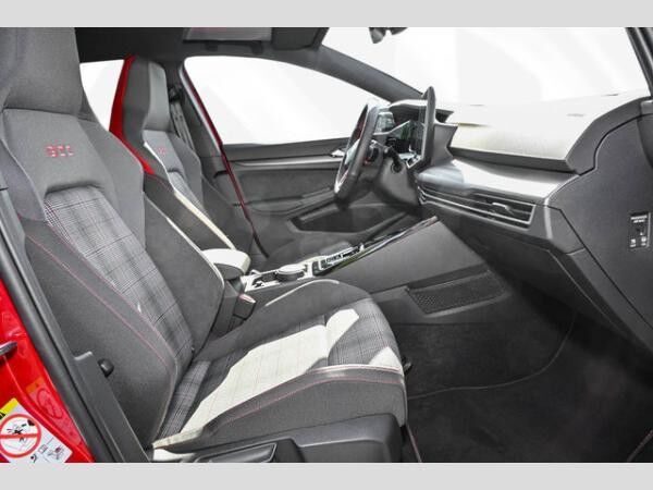 Volkswagen Golf VIII 2.0 TSI DSG GTI Black Style