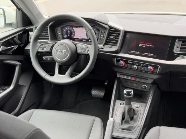 Audi A1 Sportback Advanced 30 TFSI LED*NAVI*CARPLAY*PDC*SHZ
