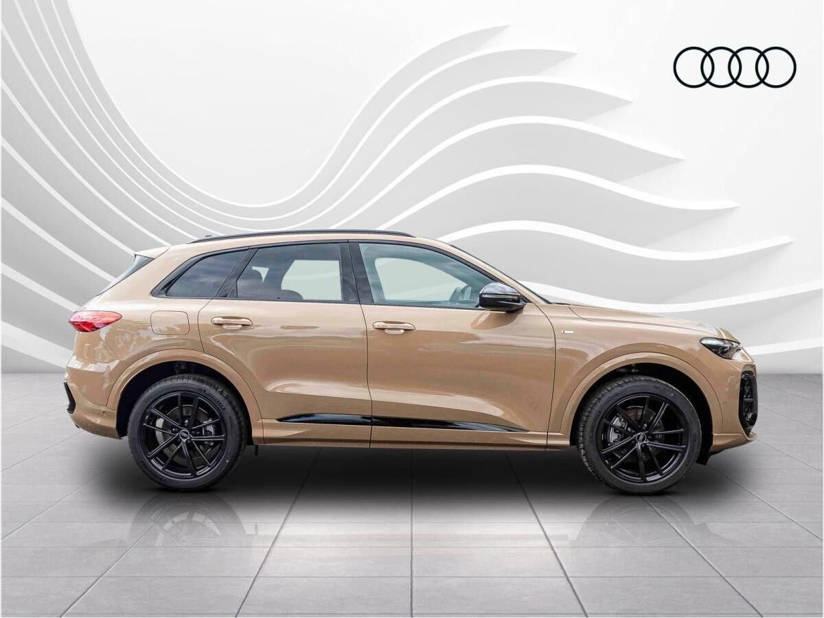 Audi Q5 SUV S-LINE  TFSI TECH Standheizung !!! Steuerberater  Anwälte Ärzte Architekten Sonderabnehmer *