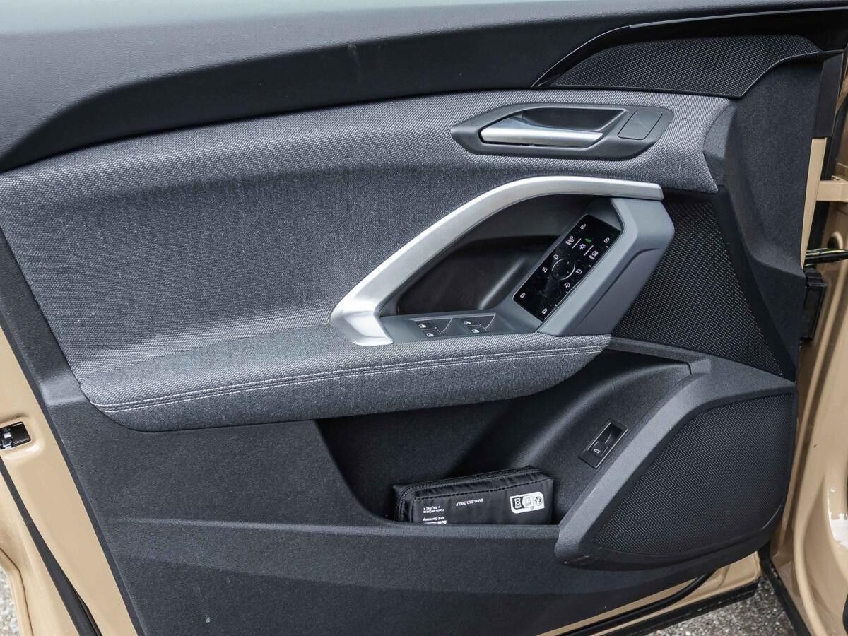 Audi Q5 SUV S-LINE  TFSI TECH Standheizung !!! Steuerberater  Anwälte Ärzte Architekten Sonderabnehmer *