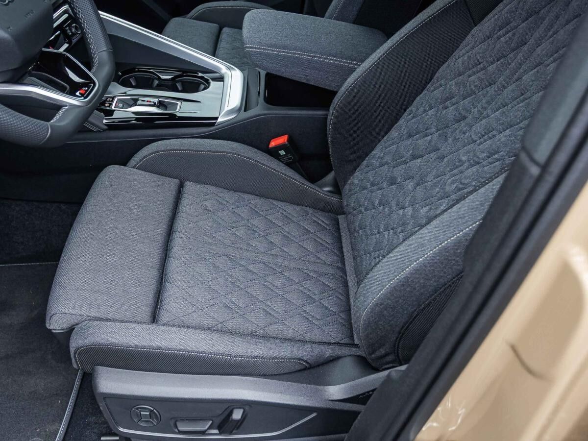 Audi Q5 SUV S-LINE  TFSI TECH Standheizung !!! Steuerberater  Anwälte Ärzte Architekten Sonderabnehmer *