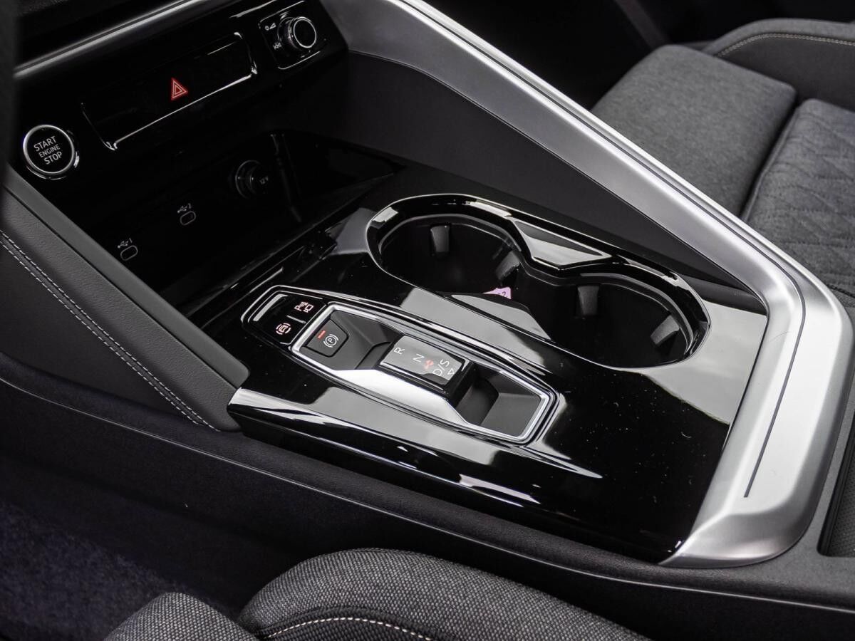 Audi Q5 SUV S-LINE  TFSI TECH Standheizung !!! Steuerberater  Anwälte Ärzte Architekten Sonderabnehmer *