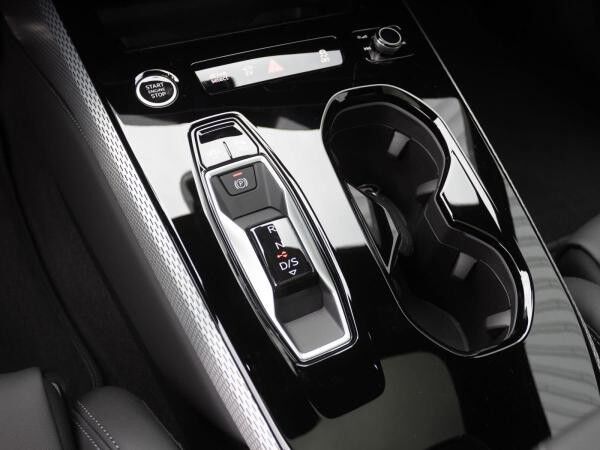 Audi A5 Lim. e-hybrid qu. 270 kW TECH-PRO Panorama B&O 20" 0,5%